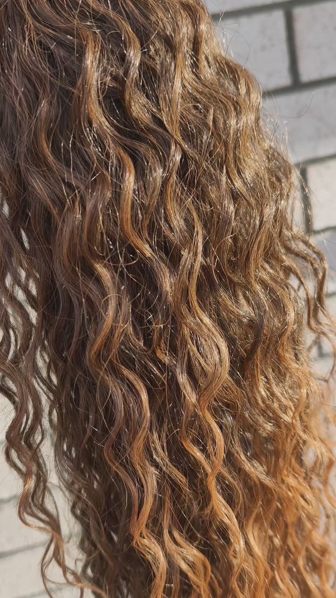 28" Wet n Wavy Copper Cocoa