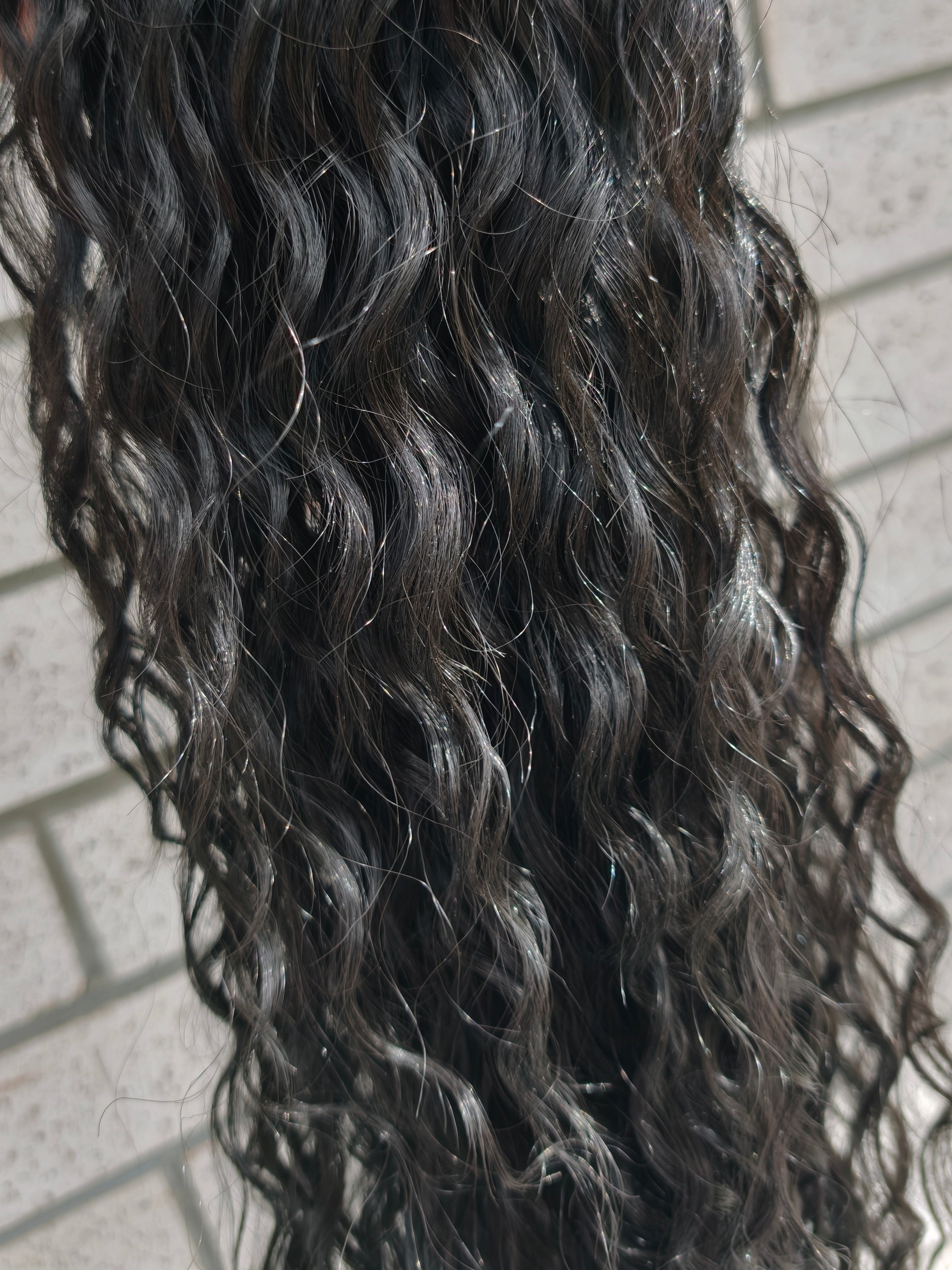 28" Wet n Wavy Midnight Noir